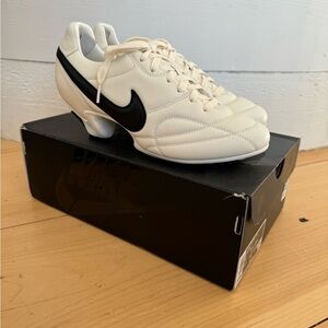 RARE Nike x Commes des Garcons Women’s Heel Sneaker US size 9, UK size 6.5 NEW
